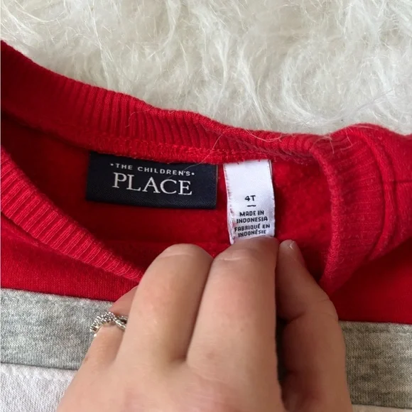 The Children's Place Red and Gray Kids' Outfit - Picture 3 of 4